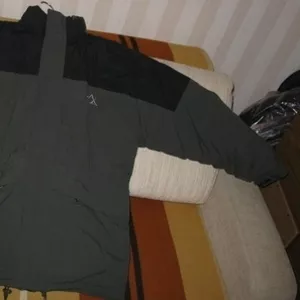 Продаётся куртка осенняя Nautica 